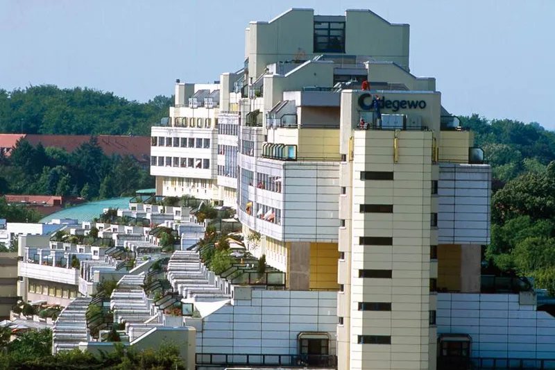Blick über den Grunewald - WBS mit besonderem Wohnbedarf erforderlich — photo 1